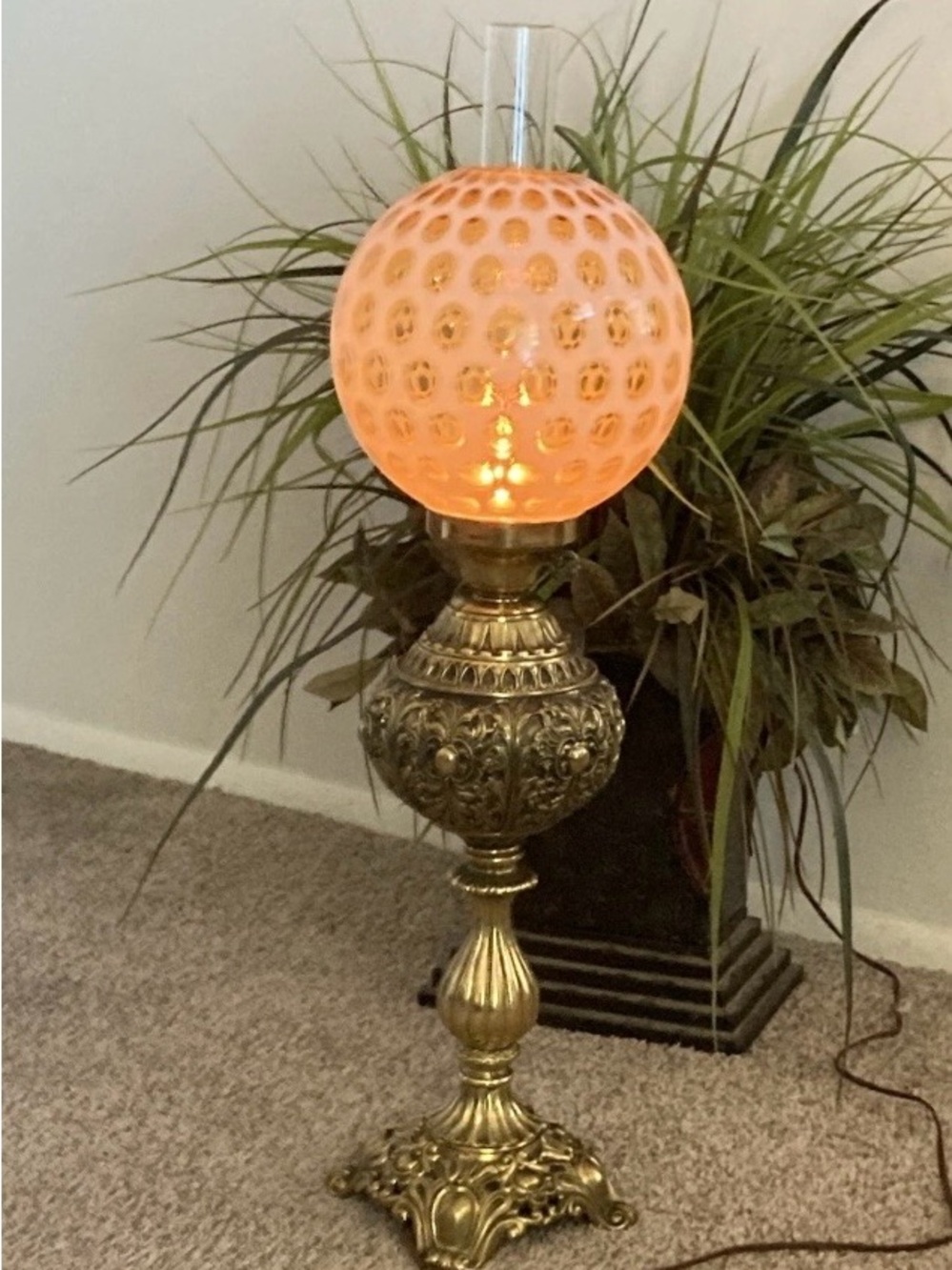 Fenton Honeysuckle Opalescent Coin Dot Lamp w/stunning ornate heavy Brass base. - Picture 2 of 6